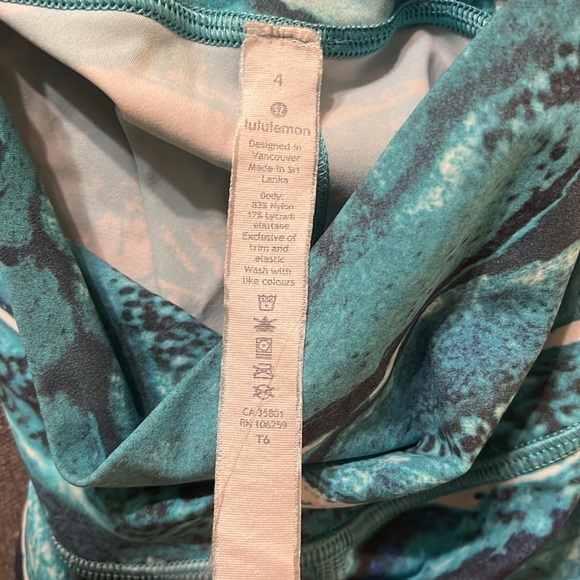 Lululemon Wunder Under Hi-Rise Tight Central Saint Martins Nulux 28" Size 4 - Picture 8 of 9